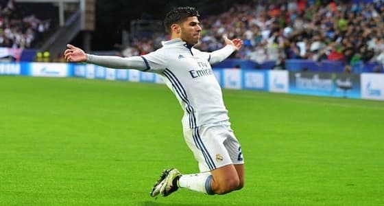 " أسينسيو " في انتظار فرصة من " زيدان "