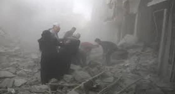 بالفيديو.. وفاة طفلة فور انتشالها من تحت أنقاض الغوطة الشرقية