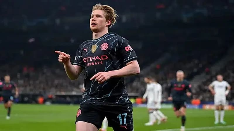 حقيقة مفاوضات الهلال مع نجم مانشستر سيتي