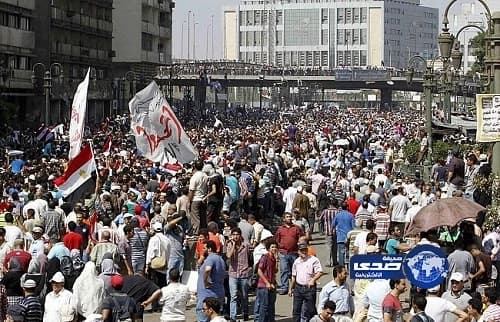 وفاة بلوغر مصرية شهيرة إثر حادث سير مروع