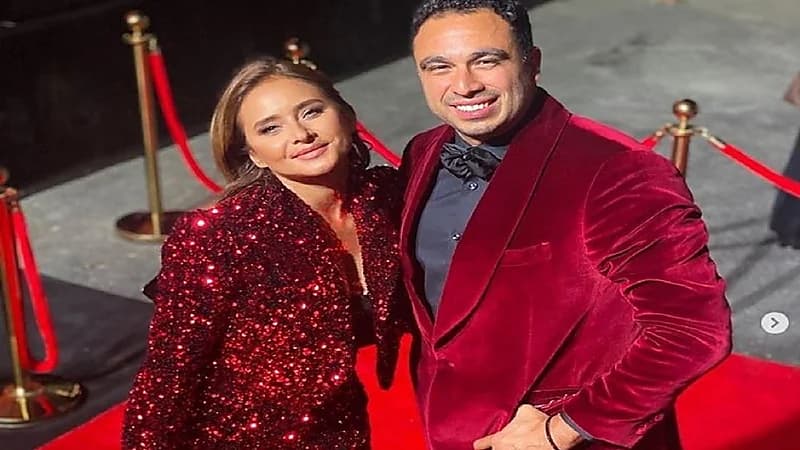 "نيللي كريم" تكشف حقيقة حملها