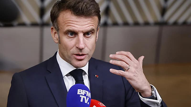 أول تعليق من ماكرون بعد تعرضه للضرب من قِبل زوجته
