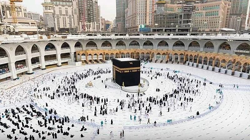 الحج والعمرة تحدد مدة إقامة معتمري الخارج داخل المملكة