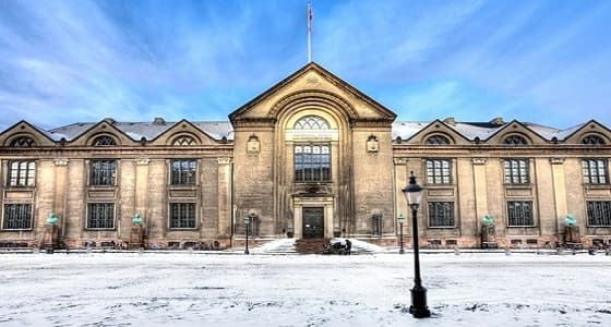 8 دول تعتمد نظام التعليم المجاني