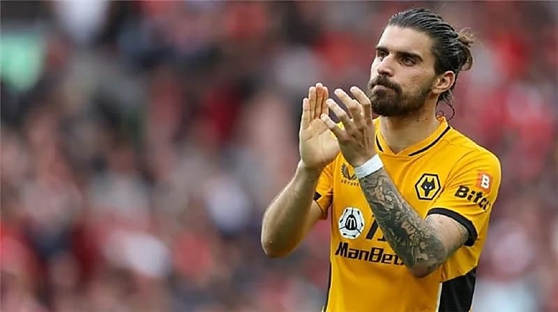 من هو ملك الضربات الحرة الذي يفاوضه الهلال .. فيديو