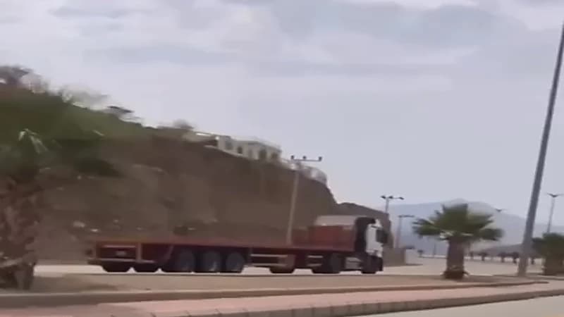 ضبط قائد شاحنة لعكسه اتجاه السير في المخواة