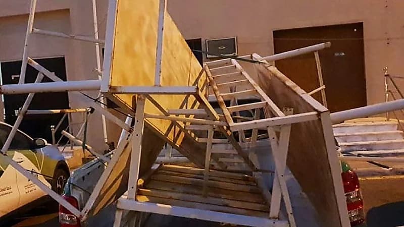 إزالة 52 لوحة إعلانية مخالفة بمخططات ولي العهد