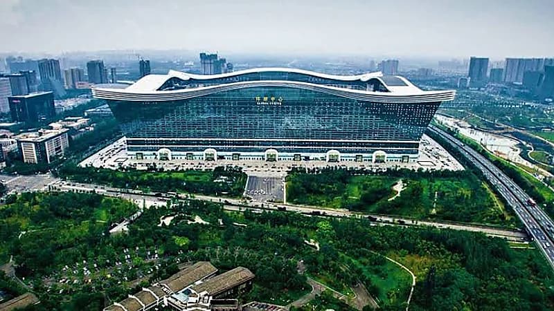 يسكن به 30 ألف شخص أضخم مبني سكني علي الكرة الأرضية