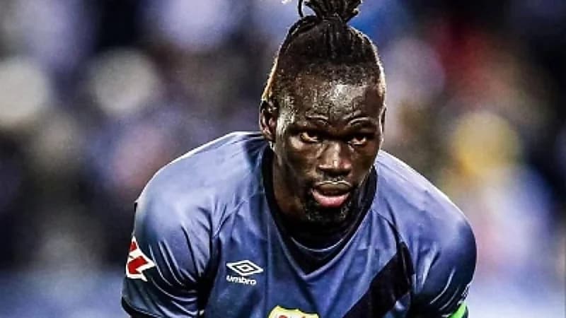 الشباب يضغط لضم باثي سيس