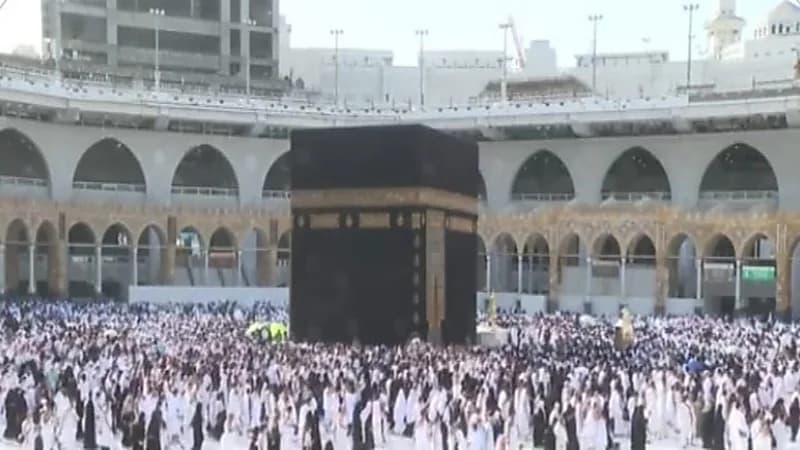 "الحج" تعتزم فتح المجال للراغبين لأداء العمرة من خارج المملكة دون الحاجة لشركة خاصة "فيديو"