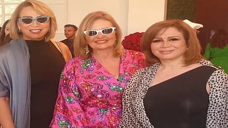 يسرا: ‏مع حبايب قلبي إلهام وإيناس من فعاليات مهرجان البحر الأحمر