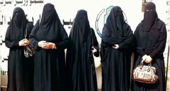 بعد 21 عاما على التخرج..خريجات التربية يطالبن بتوظيفهن