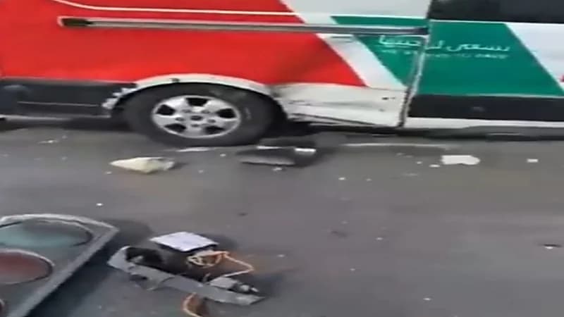 شاهد.. حادث مروع لسيارة إسعاف بأحد الطرق