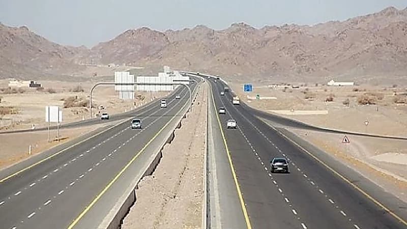 تنبيه لمستخدمي طريق "المدينة المنورة - ينبع السريع"