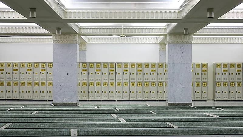 تهيئة قبو توسعة الملك فهد بالمسجد الحرام للمعتكفين