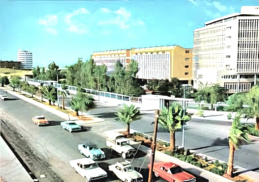 طريق المطار القديم بالتسعينات الهجرية