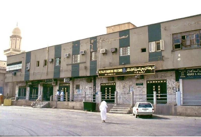 الصرافين في ساحة الصفا