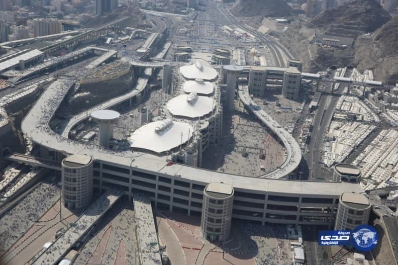 القوات الجوية تٌحلق بسماء "مني" لرصد توافد الحاج لرمي الجمرات