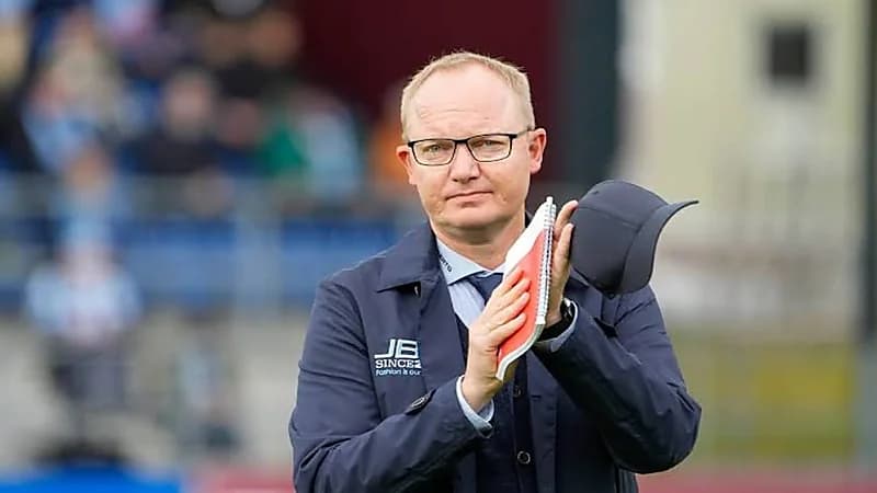 النصر يقترب من التعاقد مع مدرب دنماركي بعد رحيل مينيزيس