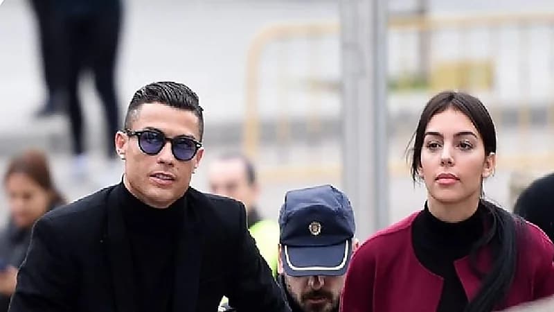 جورجينا ترد على هجوم شقيقتها باتريشيا