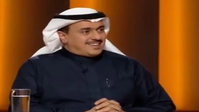 شاهد.. مواطن يعمل سائق توصيل رغم حصوله على شهادة الدكتوراة
