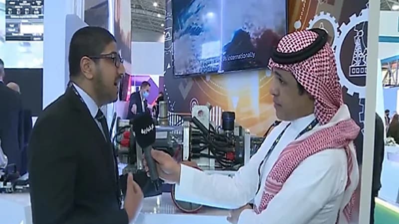 بالفيديو.. "روبوت" سعودي يفحص سماكة خزان البترول أثناء التشغيل دون تدخل بشري