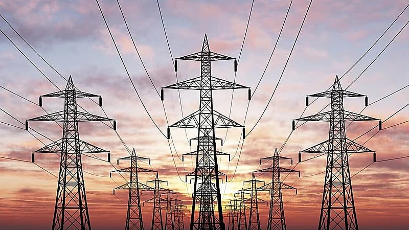 بالفيديو.. فائدة اقتصادية للربط الكهربائي بين المملكة ومصر