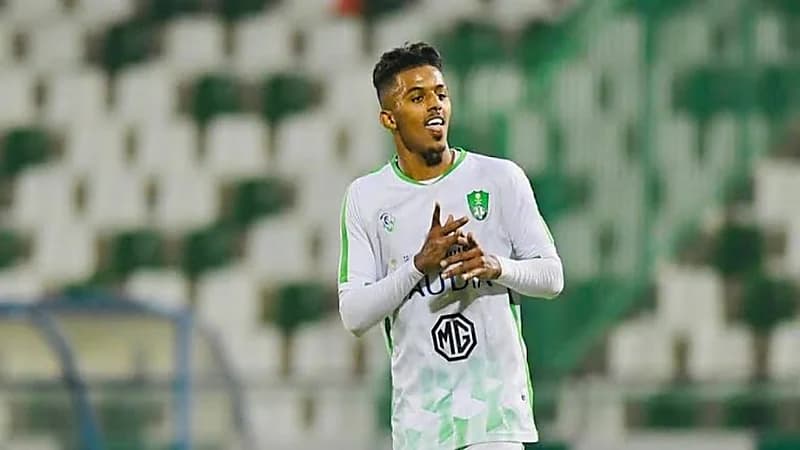 كشف طبي يوضح نوع إصابة عسيري ومدة غيابه عن الأهلي 