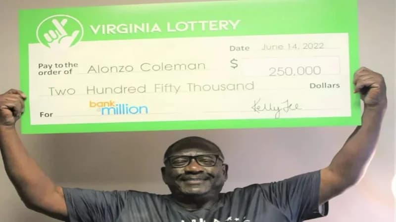 رجل يفوز باليانصيب بسبب رؤية في منامه