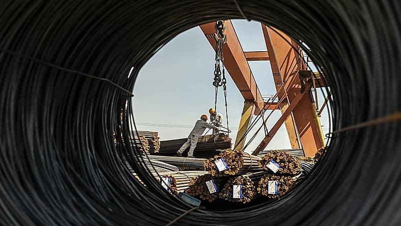 شركة بريطانية تعتزم إنشاء مصنع متكامل لتصنيع القضبان في الجبيل