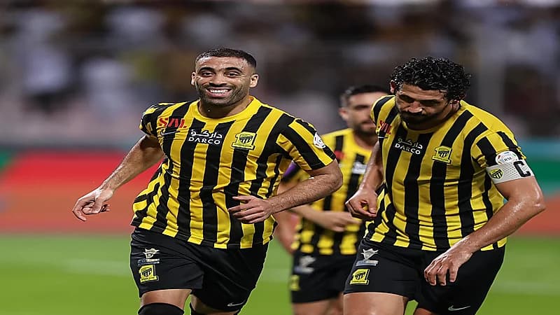 الاتحاد يستعد لمواجهة الهلال في نصف نهائي كأس الملك