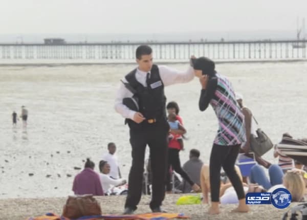 بالفيديو..كشف حقيقة نزع "بوركيني" محجبة علي الشاطئ