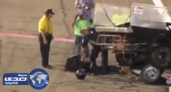 بالفيديو.. مشاجرة عنيفة في سباق سيارات بأمريكا