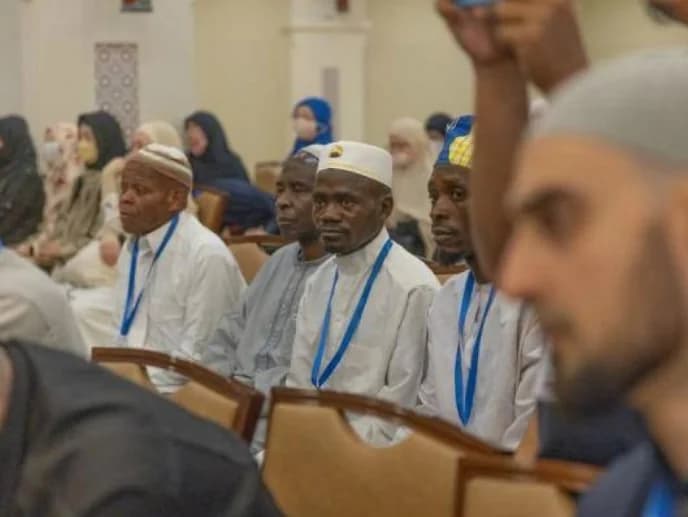بالفيديو.. تهور سائق يحدث كارثة وسط جدة