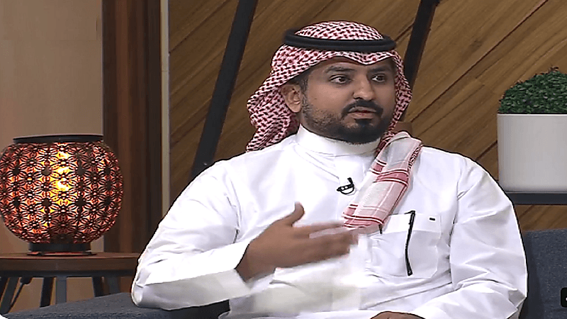 "استشاري" يحذر من فرك العين المبالغ فيه لأضراره على القرنية مباشرة (فيديو)