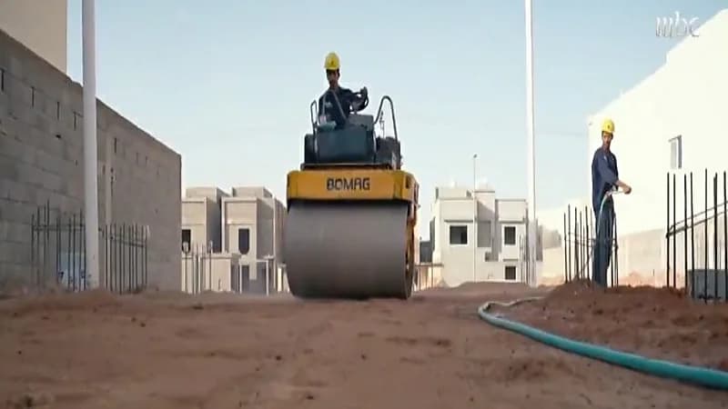 قصة 3 شبان من حائل يعملون في مهنة البناء بعدما كانت حكرا على العمالة الأجنبية "فيديو"