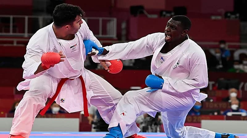 مدرب الأخضر للكاراتيه يصف خسارة طارق حامدي بالقرار الظالم 