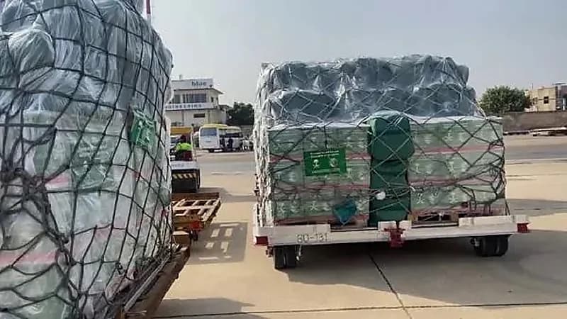 "سلمان للإغاثة": تبرعات الحملة الوطنية لإغاثة باكستان تصل للمحتاجين في نفس اليوم