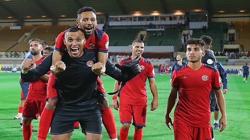 ثنائي ضمك يستعدان لقيادة الجزائر أمام غينيا ونيجيريا