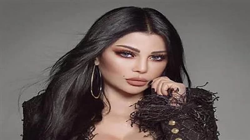 هيفاء وهبي تستعرض رشاقتها بإطلالة جريئة خطفت الأنظار