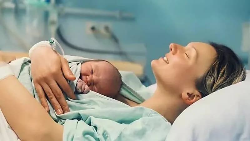 استشارية تكشف عن طريقة لعلاج احتباس الغازات في البطن بعد العملية القيصرية