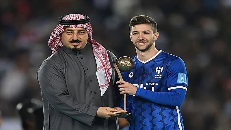 فييتو ثالث أفضل لاعب في كأس العالم للأندية