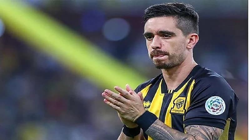 نادٍ إماراتي يتفاوض مع كورونادو