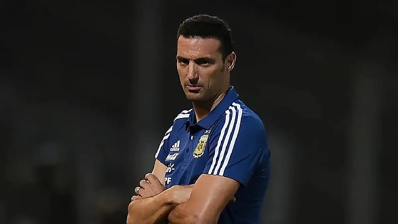 تمديد عقد مدرب الأرجنتين مع المنتخب