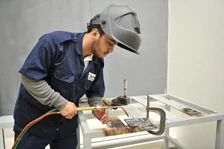 التدريب التقني تعلن التحول لنظام الفصلين