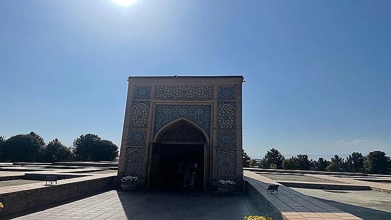 قصة "أولوف بك" أدق مراصد العالم لتعيين مواعيد دوران الشمس .. صور