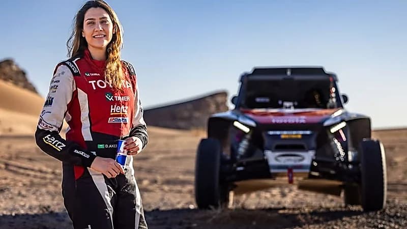 أول دراجة سعودية دانية عقيل تكشف تجربتها في داكار