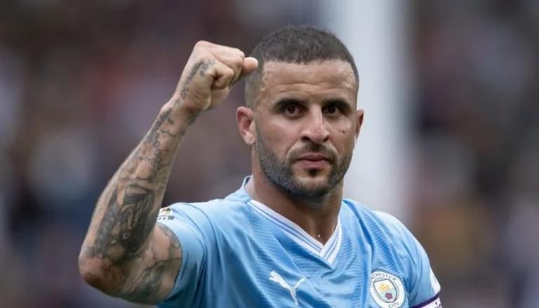 نجم مانشستر سيتي يطرد من منزله بسبب الخيانة