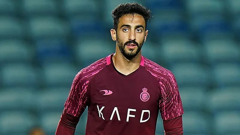 العقيدي يصل إلى معسكر النصر في البرتغال