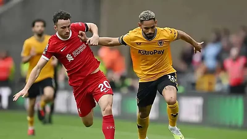 فيروس غامض يصيب معسكر وولفرهامبتون قبل مواجهة ليفربول